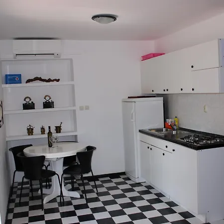 Apartment Rab From Above Barbat na Rabu